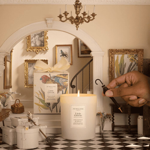 bougie parfumée little greene poire anglaise et freesia
