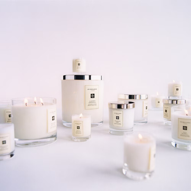 bougie parfumée à la poire anglaise et au freesia