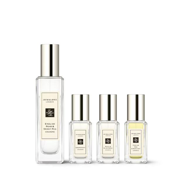 collection de parfums superposés poire anglaise et pois de senteur